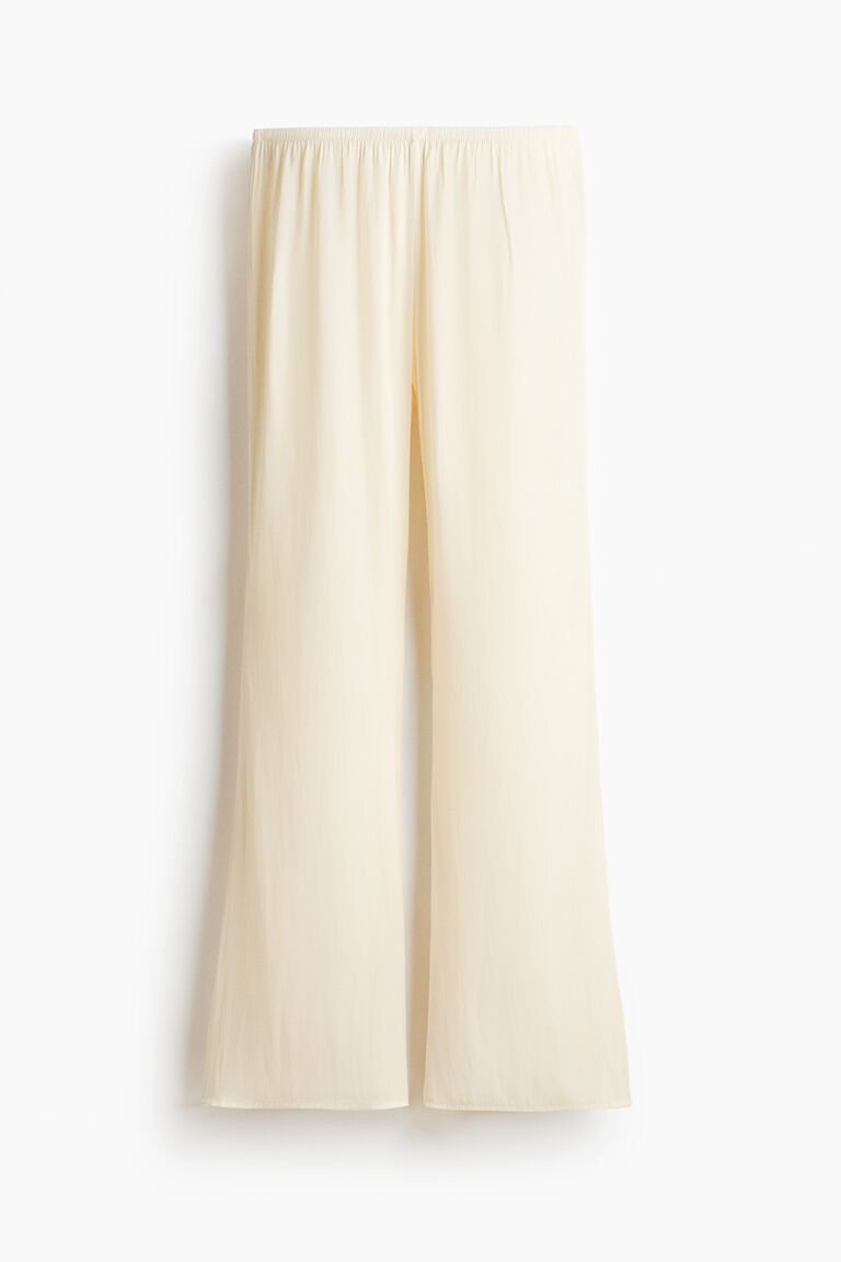 Celana Satin Wanita Flare Fit - Cream